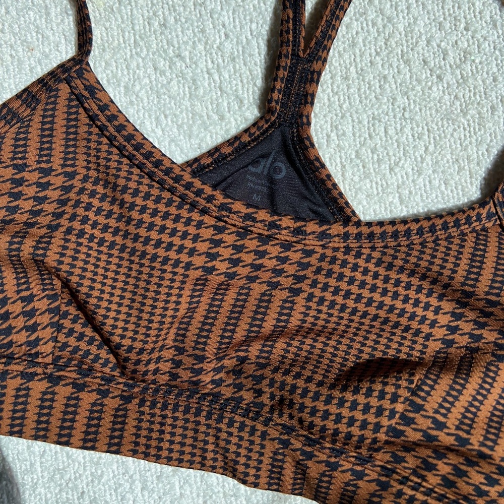 FLASH SALE⚡️ ALO Yoga Jacquard Glenplaid Gratitude Bra - Picture 4 of 9